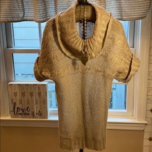 DEREK ❤️HEART COWL NECK SWEATER SO CUTE!❤️ w $4.99 discounted shipping👏🏻❤️